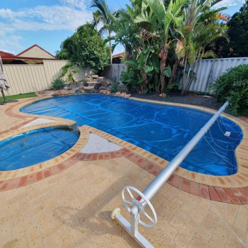DAISY SOLAR POOL COVER 400B (Blue) $18.20 per m²