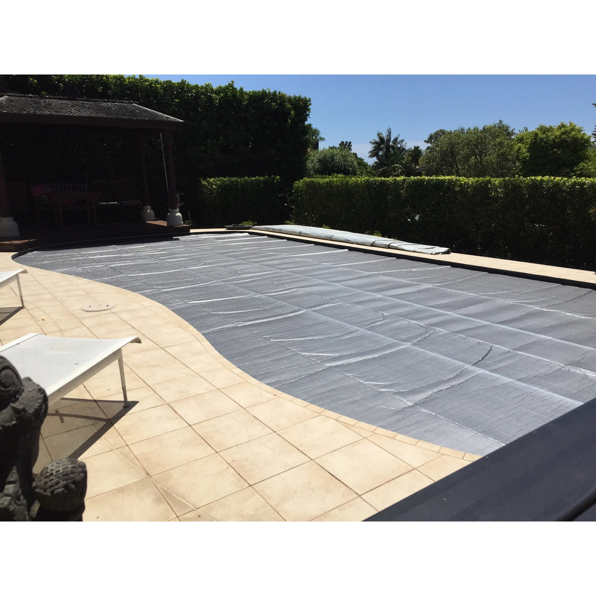 Daisy ThermoTech Silver pool cover for heated swimming pools